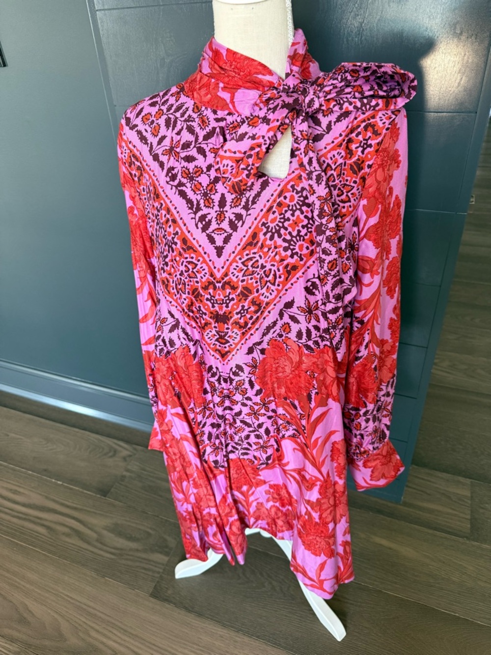 Anthropologie The Caroline Tie-Neck  Maeve Dress sz Large